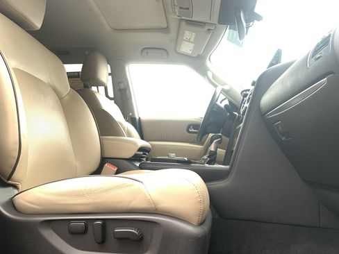 Used 2023 Nissan Armada SL image 43