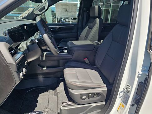 New 2026 Chevrolet Suburban RST w/ Comfort Package AWD/4WD image 23