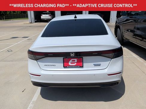 Used 2023 Honda Accord Touring image 7