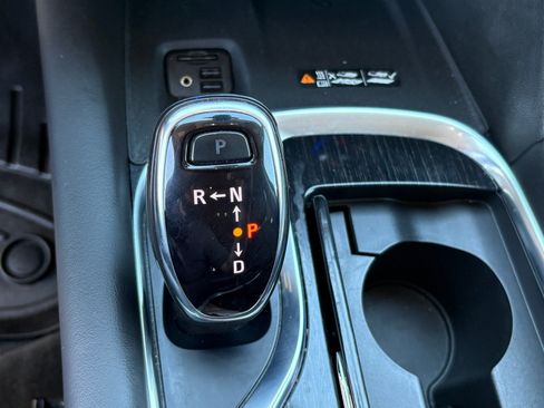 Used 2021 Buick Enclave Avenir AWD/4WD image 28
