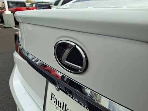 Used 2024 Lexus ES 350 Ultra Luxury image 31