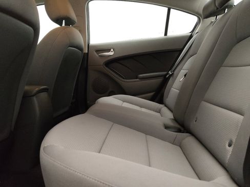 Used 2018 Kia Forte LX FWD image 18