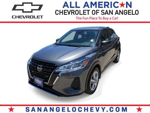 Used 2023 Nissan Kicks S FWD image 1