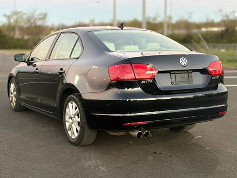 Used 2011 Volkswagen Jetta SE image 5