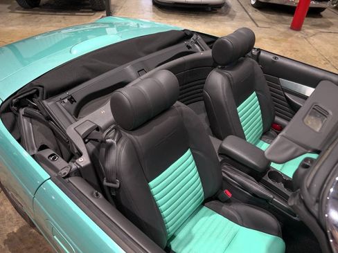 Used 2002 Ford Thunderbird RWD image 18