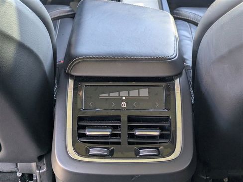 Used 2021 Volvo XC60 T5 Inscription w/ Advanced Package image 20