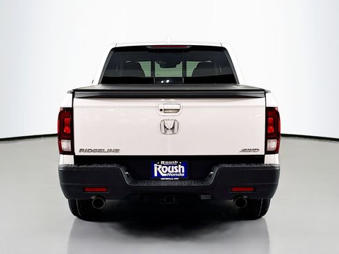 Certified 2023 Honda Ridgeline RTL image 6