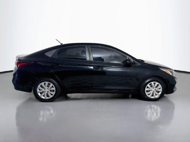 Used 2018 Hyundai Accent SE FWD image 11