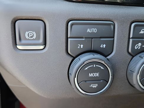 New 2026 Chevrolet Silverado 1500 LTZ w/ Technology Package image 9