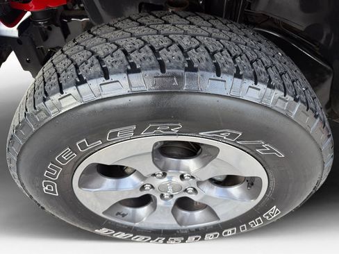 Used 2017 Jeep Wrangler Unlimited Sahara w/ Dual Top Group image 9