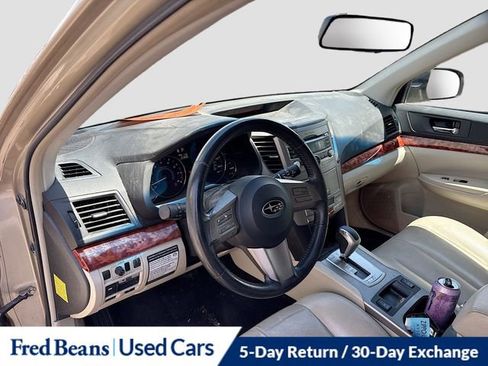 Used 2010 Subaru Outback 2.5i Limited AWD/4WD image 9