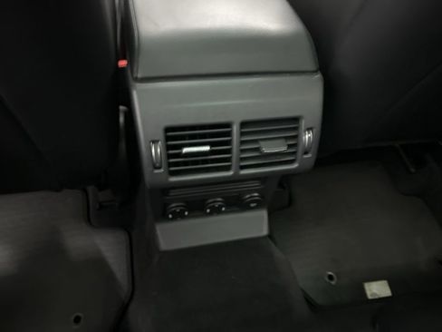 Used 2020 Jaguar F-PACE Premium image 21