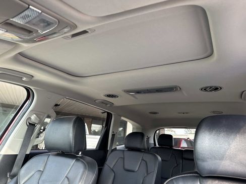 Used 2023 Kia Telluride S w/ S Sunroof Package image 34
