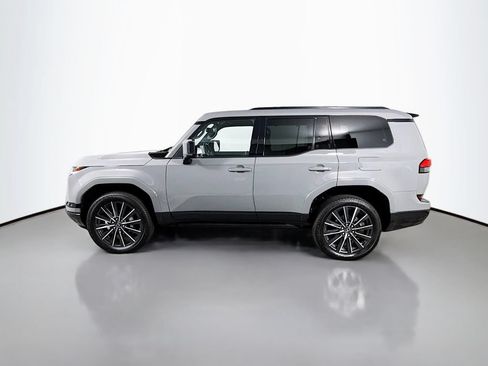 Used 2024 Lexus GX 550 w/ Accessory Package (2T) AWD/4WD image 8