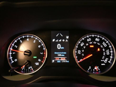 Certified 2022 Toyota RAV4 XLE image 13