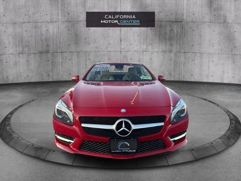 Used 2013 Mercedes-Benz SL 550 image 2