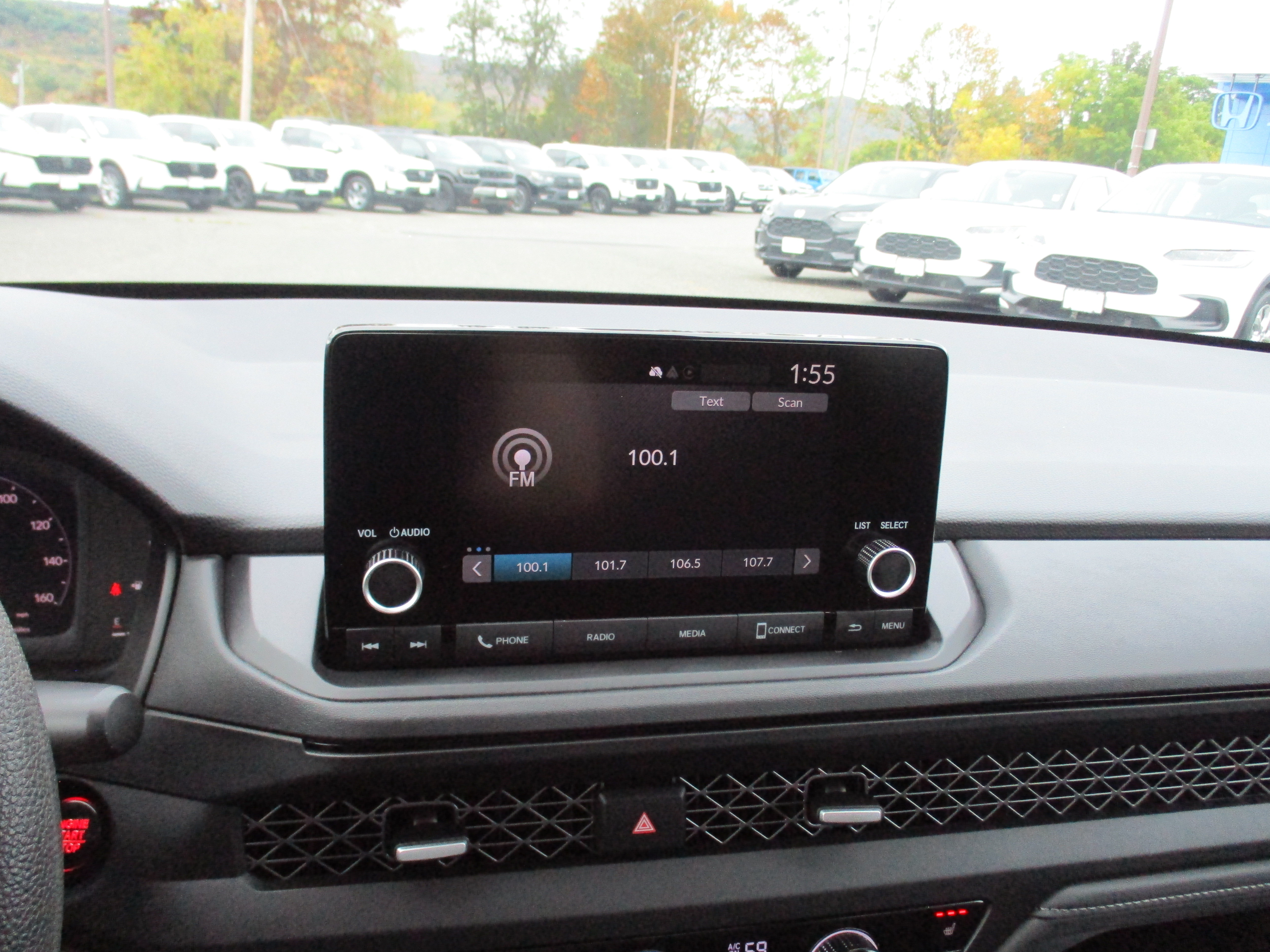 Certified 2025 Honda Accord SE image 16