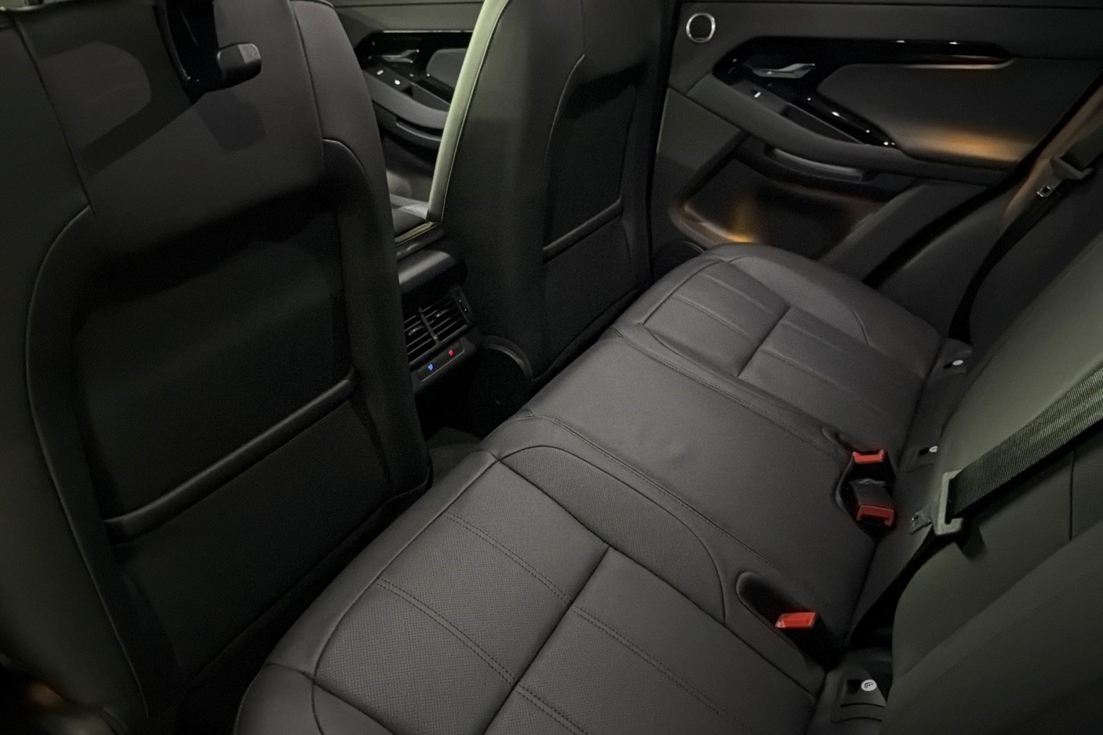 New 2026 Land Rover Range Rover Evoque S AWD/4WD image 25