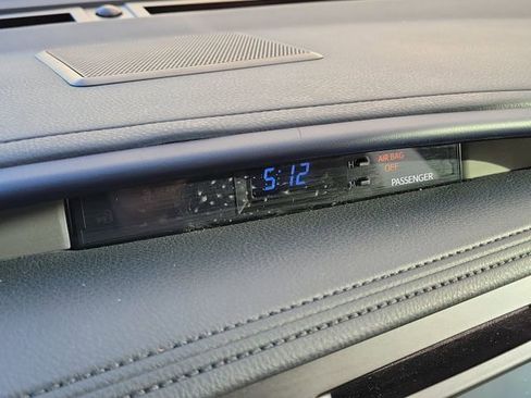 Used 2019 Toyota Highlander Limited image 19