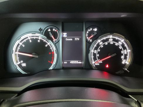 Used 2021 Toyota 4Runner TRD Off-Road Premium image 12