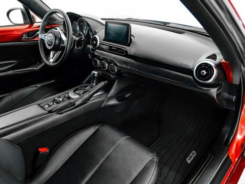 Used 2022 MAZDA MX-5 Miata RF Grand Touring image 10