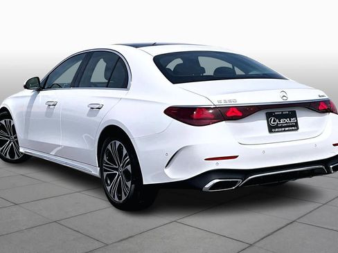 Used 2025 Mercedes-Benz E 350 4MATIC Sedan image 12