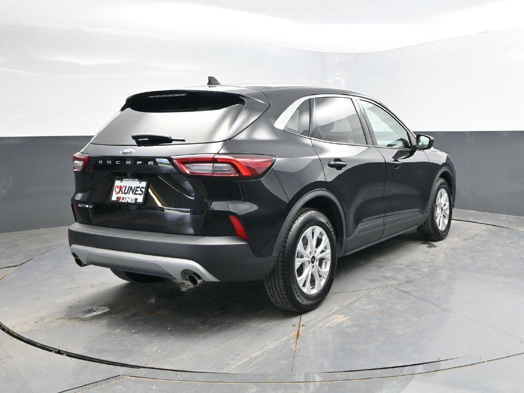Used 2024 Ford Escape Active FWD image 7