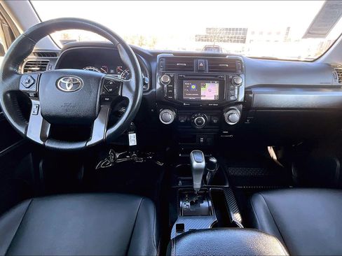 Used 2018 Toyota 4Runner TRD Off-Road Premium image 14