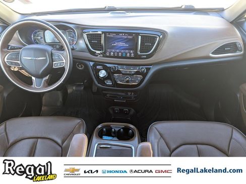 Used 2020 Chrysler Pacifica Limited w/ Advanced Safetytec Group image 11