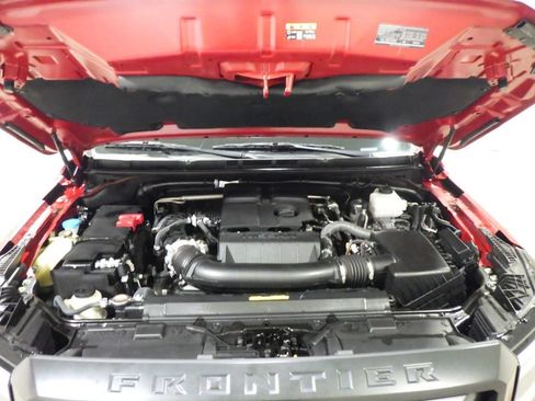Used 2024 Nissan Frontier PRO-4X w/ Pro Premium Package AWD/4WD image 10