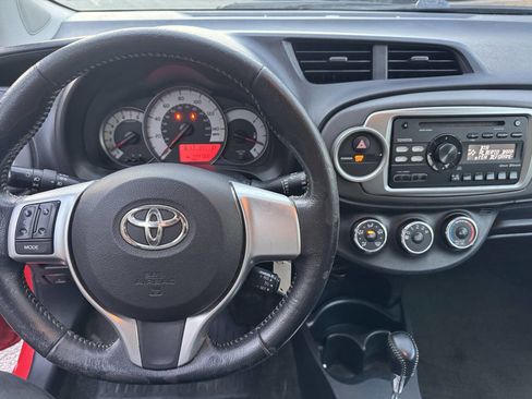 Used 2012 Toyota Yaris SE image 17