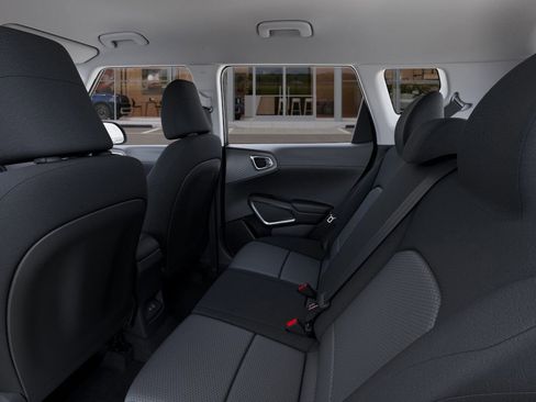 New 2025 Kia Soul S image 18