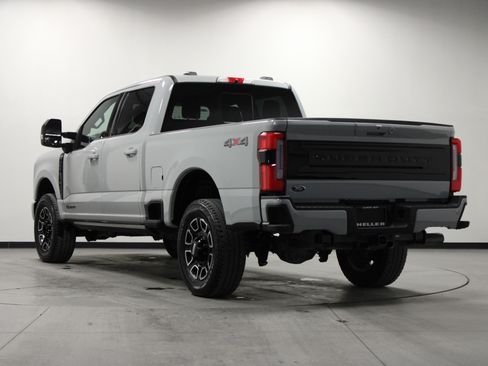 Used 2025 Ford F250 Platinum image 6