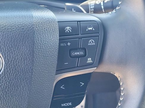 Used 2025 Toyota Camry SE w/ Convenience Package FWD image 14