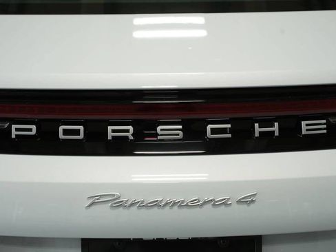 Used 2025 Porsche Panamera 4 AWD/4WD image 38