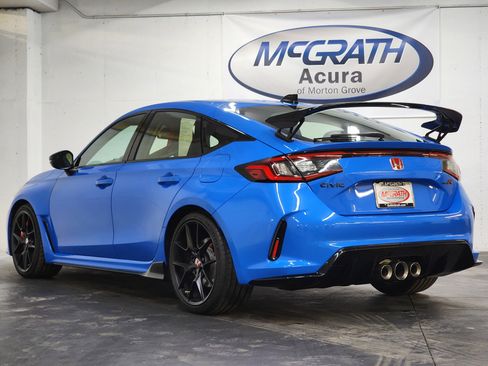 Used 2024 Honda Civic Type R image 9
