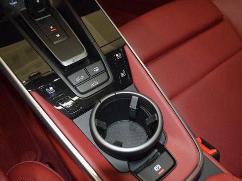 Certified 2024 Porsche 911 Carrera GTS image 34