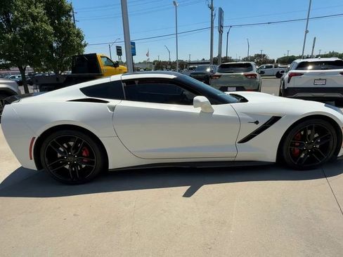 Used 2016 Chevrolet Corvette Stingray Coupe w/ 3LT Preferred Equipment Group RWD image 9