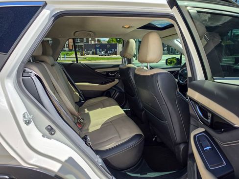 Used 2022 Subaru Outback Limited AWD/4WD image 31