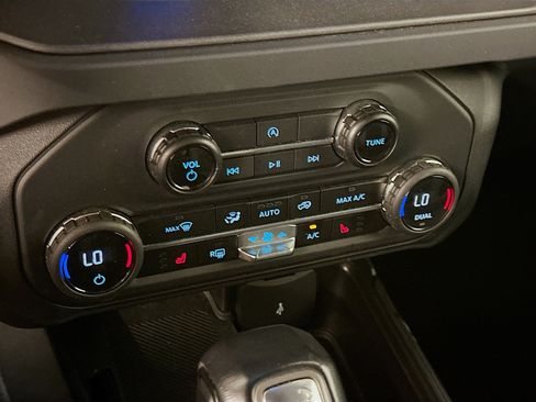 Used 2025 Ford Bronco Big Bend AWD/4WD image 24