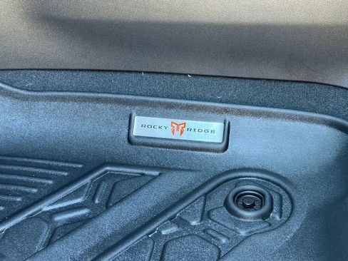 New 2026 GMC Sierra 1500 AT4 w/ AT4 Premium Package AWD/4WD image 20