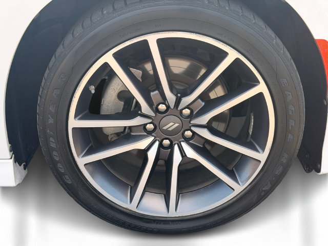 Used 2022 Dodge Charger R/T w/ Plus Group RWD image 5