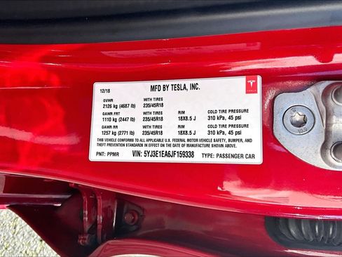 Used 2018 Tesla Model 3 Long Range image 16