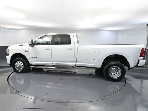 Used 2024 RAM 3500 Laramie image 11