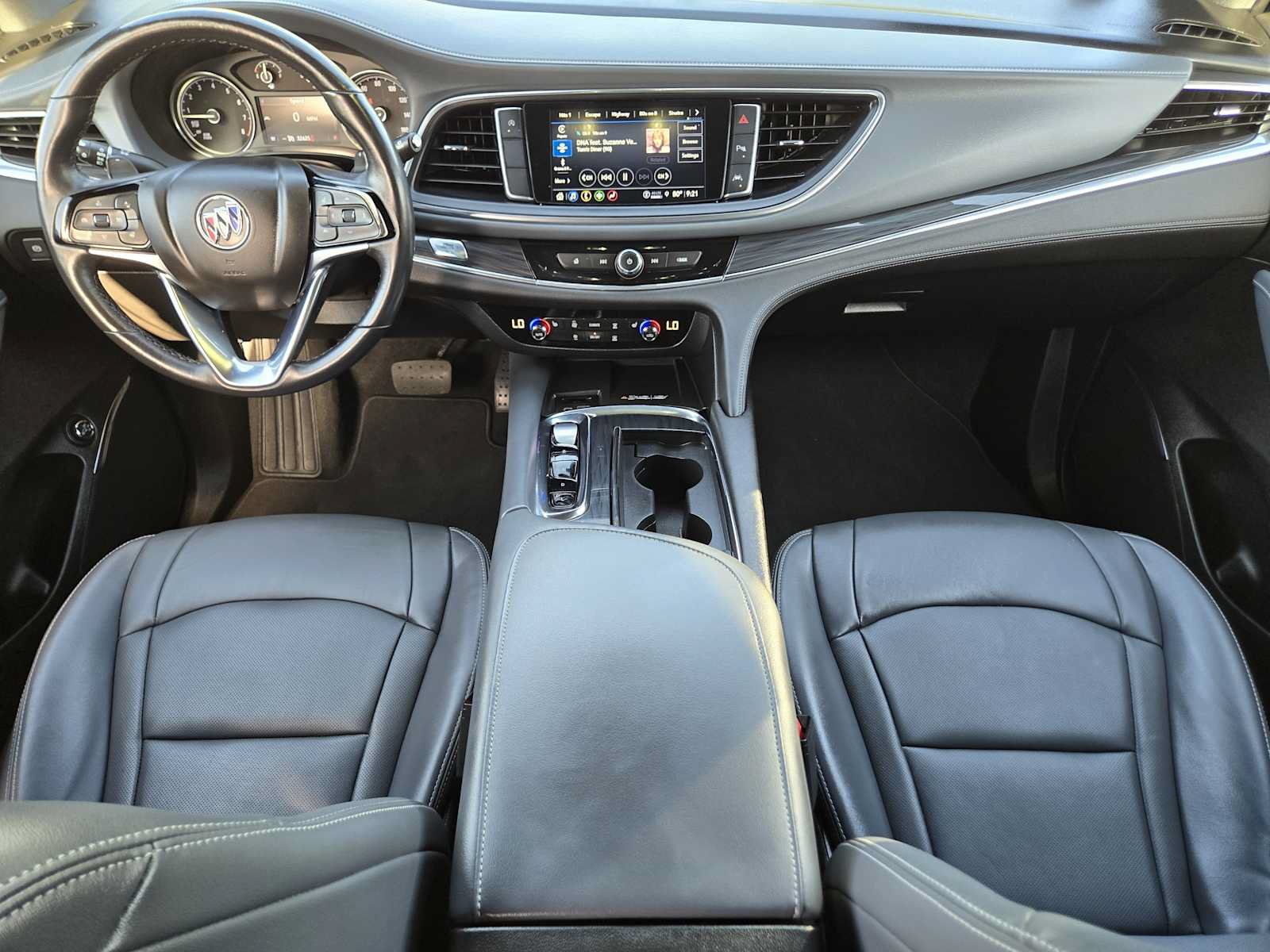 Used 2023 Buick Enclave Essence w/ Sport Touring Edition FWD image 24