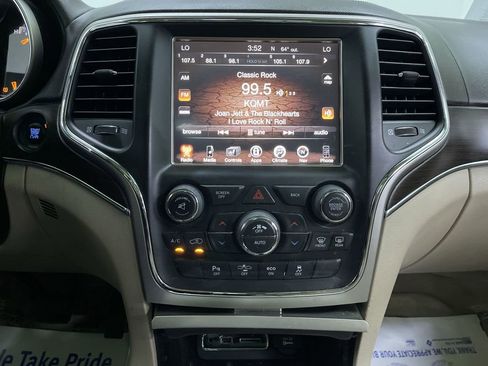 Used 2015 Jeep Grand Cherokee Overland w/ Advanced Technology Group image 22