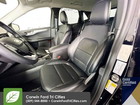 Used 2025 Ford Escape Platinum AWD/4WD image 25