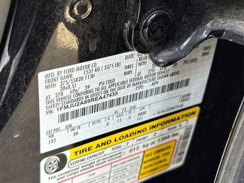 Used 2024 Ford Expedition Limited image 33