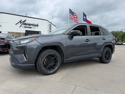 Used 2019 Toyota RAV4 LE
