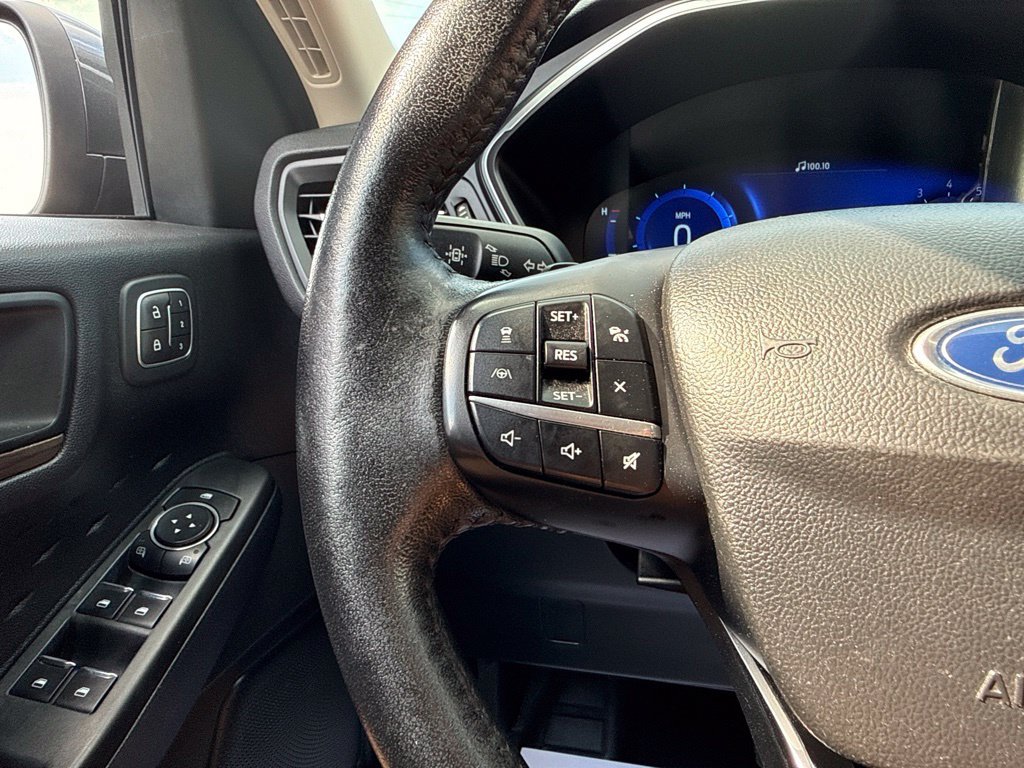 Used 2020 Ford Escape Titanium AWD/4WD image 31